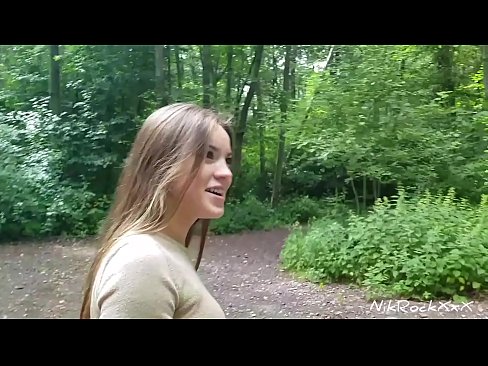 ❤️ Ман ба Эвелина пешниҳод кардам, ки дар ҷои ҷамъиятӣ шавем! Вай гуфт бале. Пас аз он ман вайро дар хар ва конча дар даҳонаш сихтам. Баъд вай худаш хашмгин шуд. ☑ Супер секс дар tg.villagesexvideos.ru